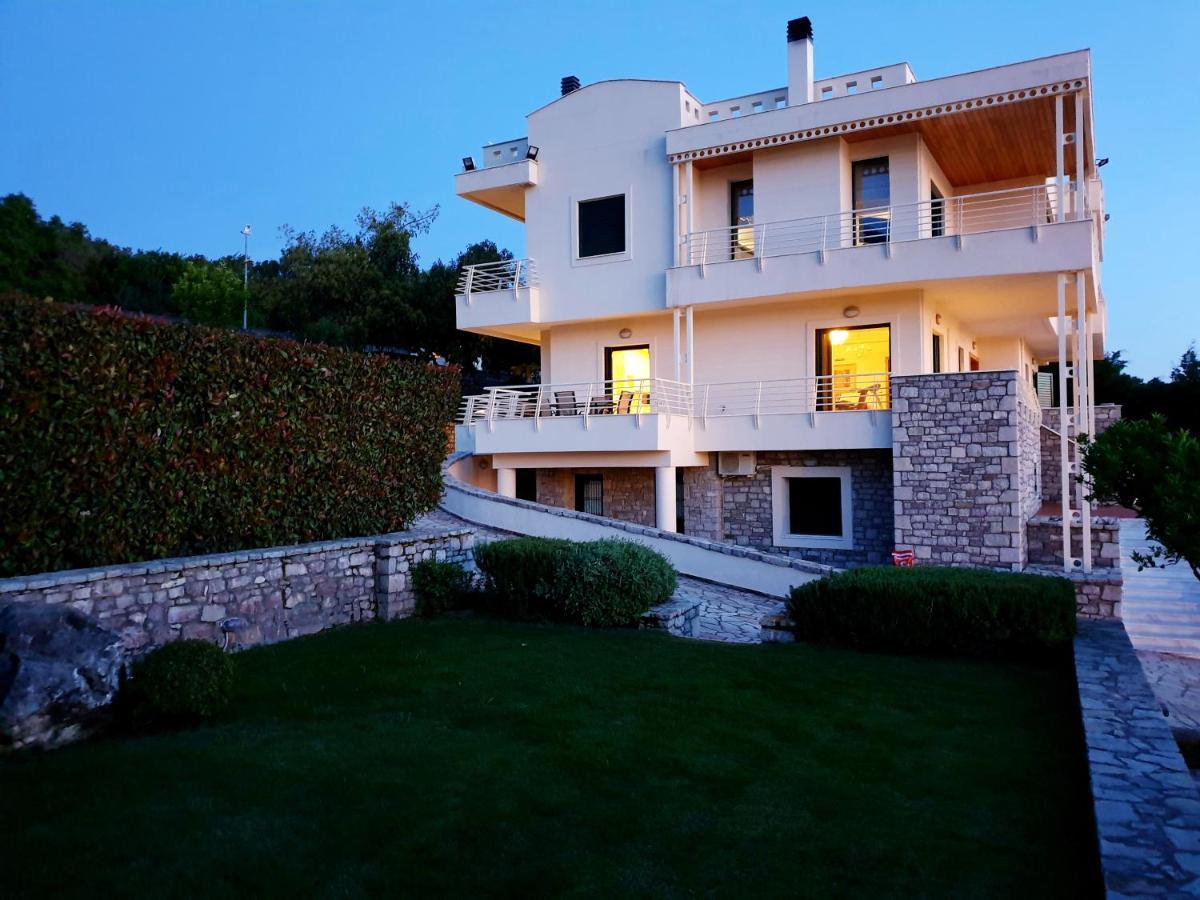 Elaianthos Villa Каламата Екстериор снимка